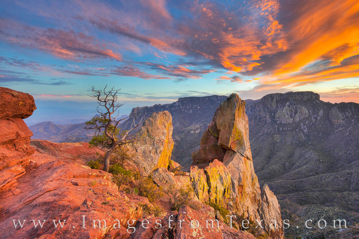 big bend national park,chisos mountains,lost mine trail,lost mine hike,big bend prints,big bend photography,hiking big bend,chisos mountains images,texas landscapes,texas images
