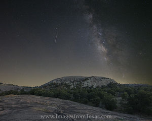 Milky Way over Enchanted Rock 915 3