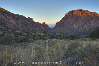 Moonset over the Window at Big Bend 2