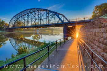 Waco Riverwalk Sunrise 1031-1