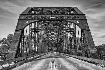 Washington Avenue Bridge Black and White 1030-1