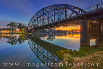 Washington Avenue Bridge, Waco Sunrise 1031-1
