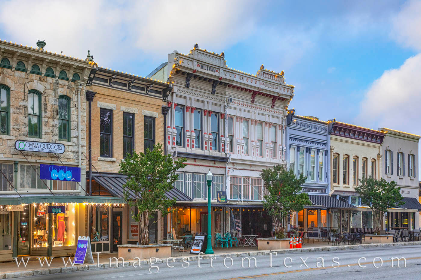 On the west side of the square in downtown Georgetown, Texas, Austin Avenue hosts several storefronts for strolling, shopping...