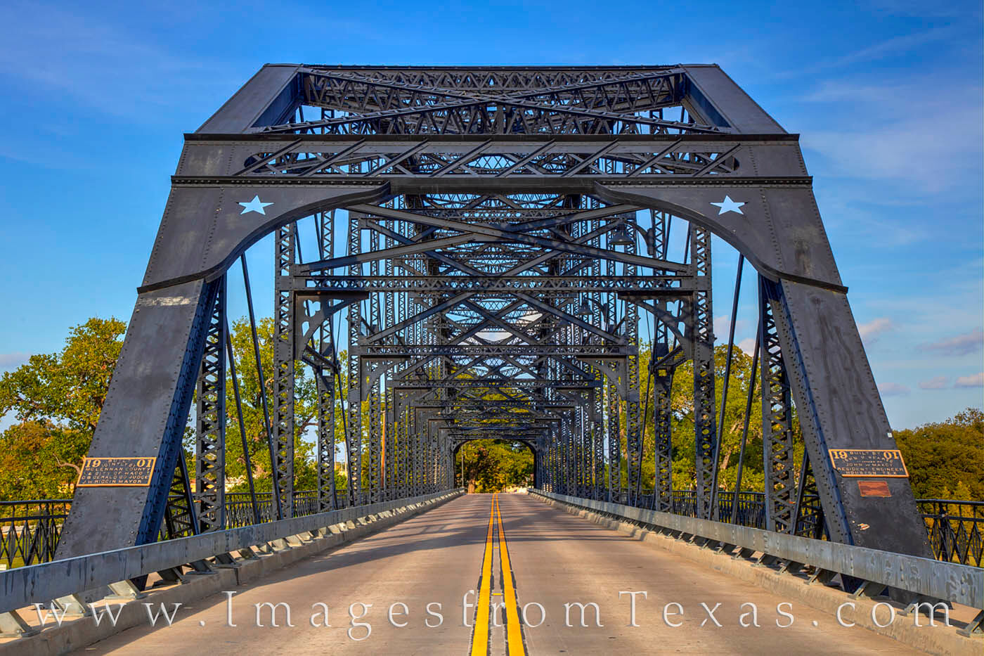 Built in 1901 to span the Brazos River just north of downtown Waco, the Washington Avenue Bridge is a 450' Pennsylvania truss...